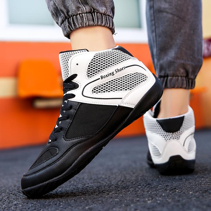 Men Boxing Shoes Classic Fighting Sneakers Brand Breathable Wrestling Shoes Women Professional Outdoor High Ankle Boxing Boots