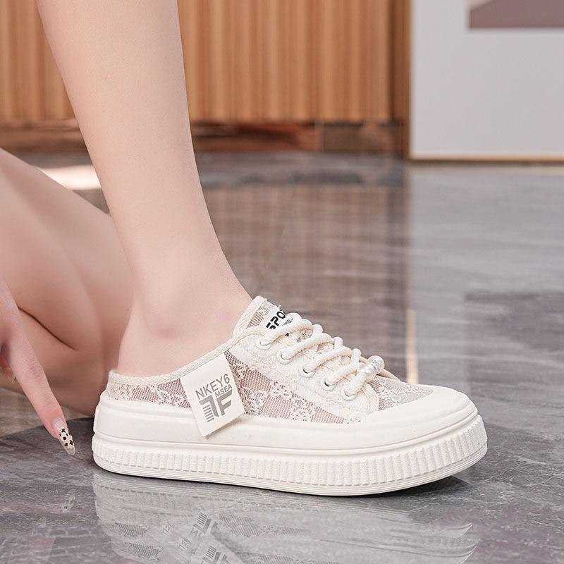 Mesh casual shoes for women in spring and summer 2025 new breathable board shoes with toe caps and no heels half drag women's