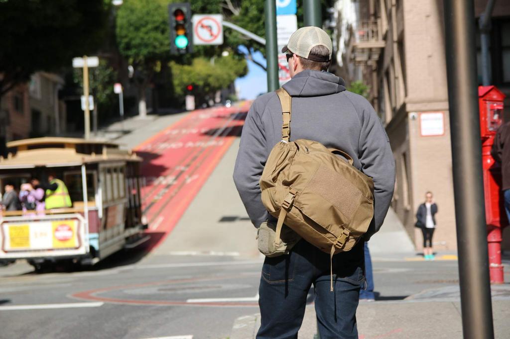 HELIKON-TEX Urban Courier Bag, Messenger Bag, Shoulder Bag, Crossbody Bag, Sling Bag, Medium Cordura, Size M (Black)