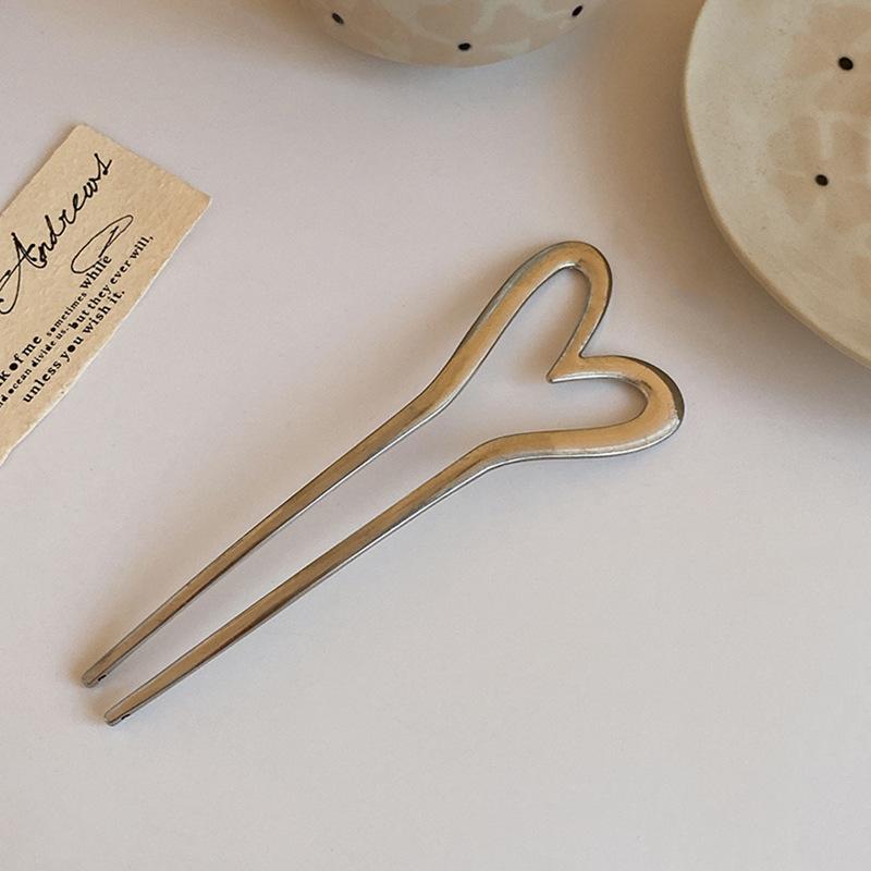 

Korean Hair Accessories Metal U Shape Hair Pins For Women Girls Silver Gold Color Hairwear Simple Heart Shaped Hair Sticks Gifts Size fits all