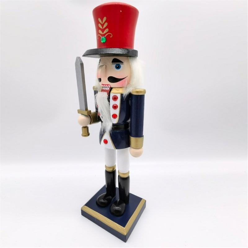 King Soldier Shape Figurine Wood Decorations for Office Unique Desktops Ornament