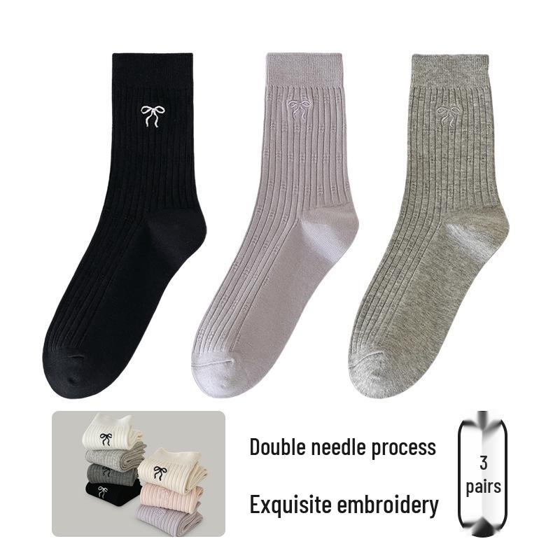 Girls' Mid-Calf Seamless Cotton Socks with Butterfly Embroidery - Wear-Resistant, Anti-Pilling, for Spring and Autumn
