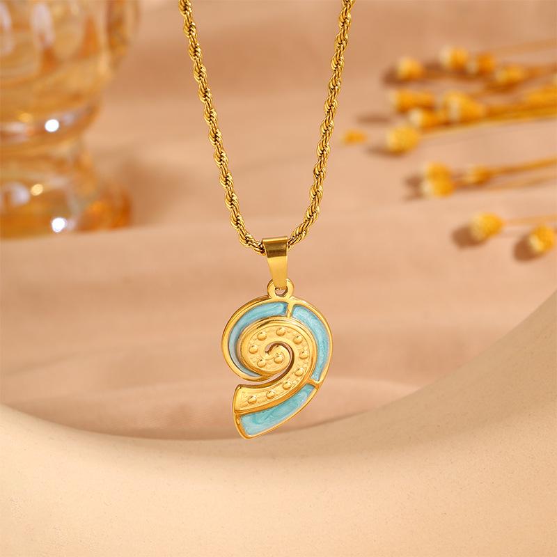 

Vintage Ocean Seashell Stainless Steel Clavicle Necklace for Women - High-End Titanium Jewelry