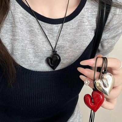 Korean Style Irregular Heart Leather Necklace - Adjustable Fashion Accessory for Autumn/Winter.