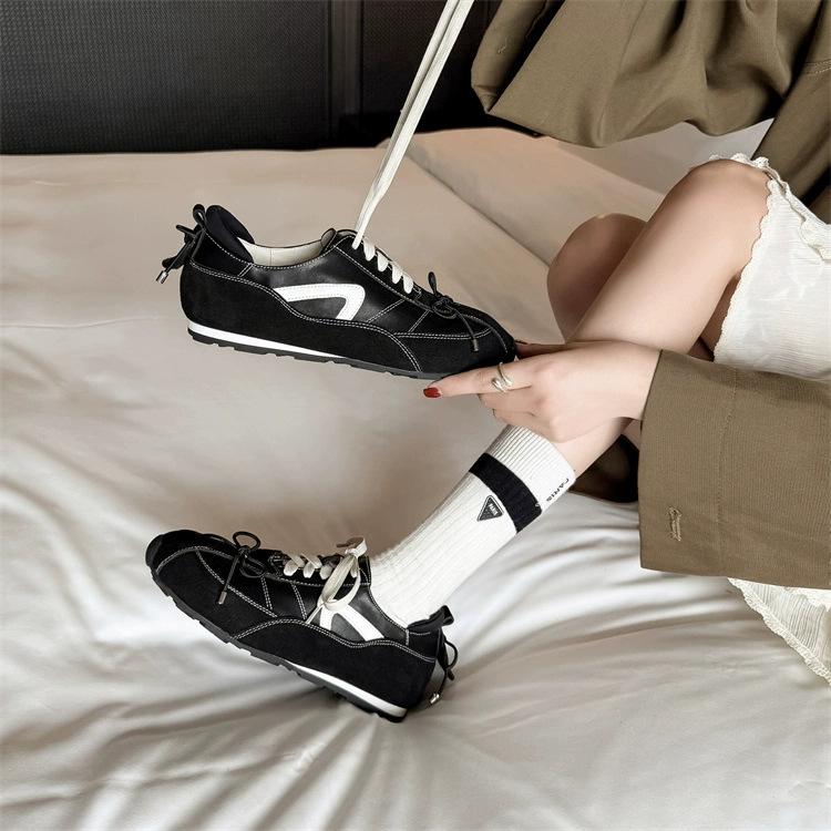 Autumn new retro versatile light shoes design sense round head flat shoes