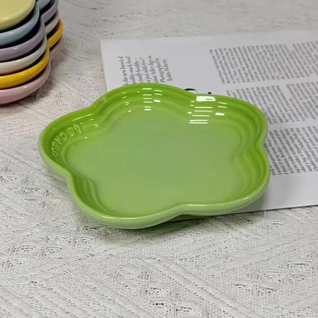 Plum Blossom Small Plate 5.5Inches 14cm Rainbow Sauce Plate Flower Shaped Pet Gradual Spike Bone Plate Tableware Ceramic Dishs