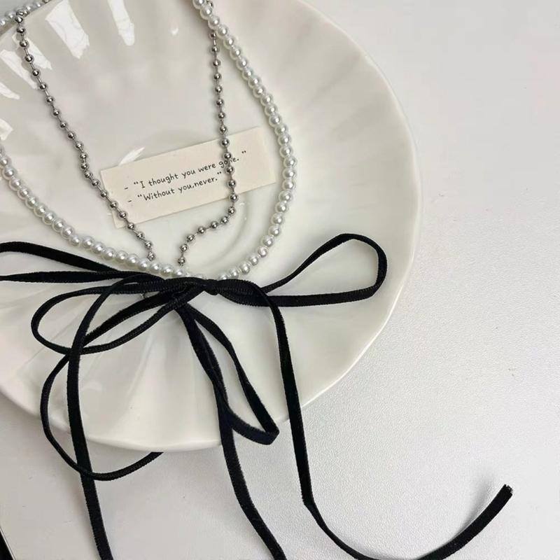 Stylish Double layer Bowknot Necklace Modern Butterfly Knot Necklace with Fringe Simple Pearls Beaded Neckchains Charm