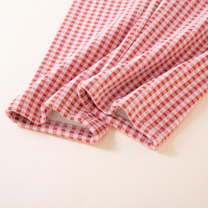 Velvet Thickened Women's Plaid Pajama Set – Warm Long Sleeve for Autumn/Winter, Suitable for Indoor/Outdoor Wear.