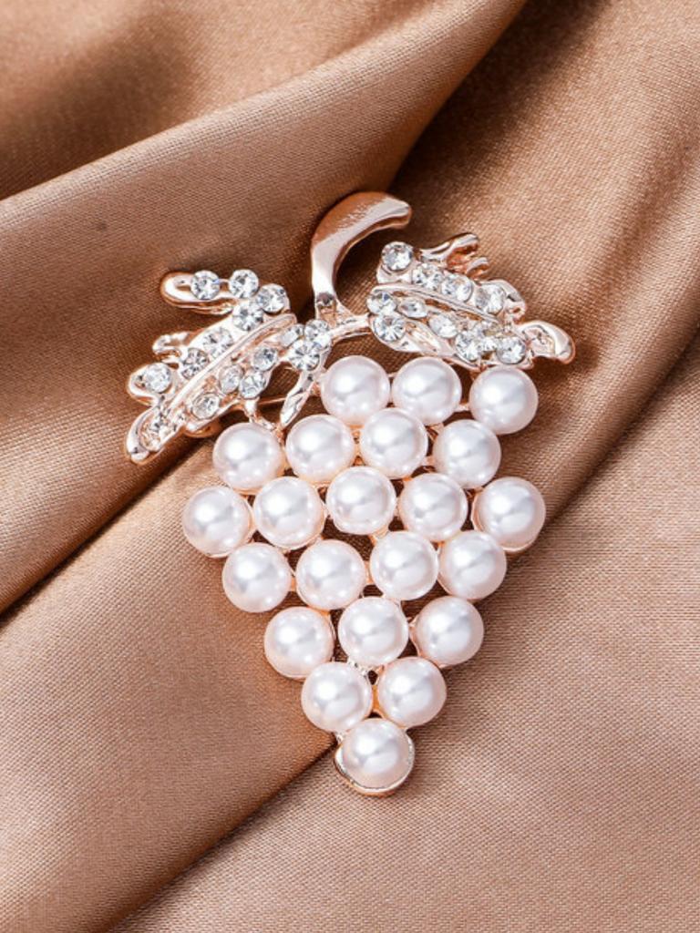 1PC Women's Fashion Temperament, Multiple Types of Geometric Imitation Pearl Brooch Accessories, Party Holiday Gifts