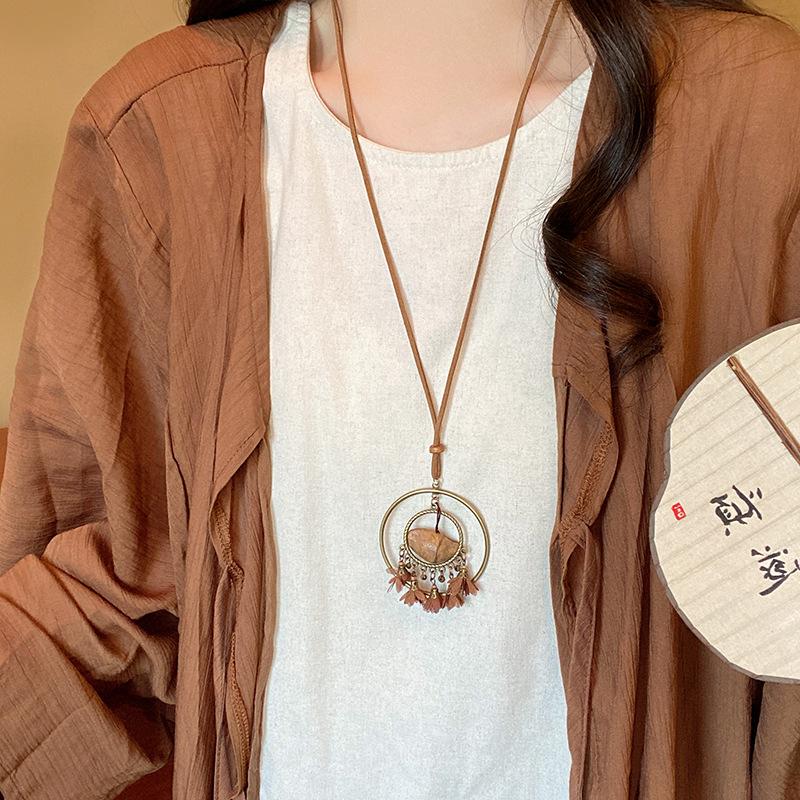 New Chinese Color Rope, Wooden Beads, Fruit Core Oval Necklace, Retro Ethnic Style Collarbone Chain Necklace Decoration