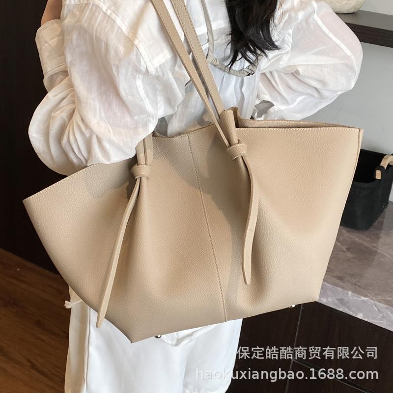 Premium sense simple commuter bag women's spring and summer 2025 new fashion niche versatile large capacity shoulder tote bag