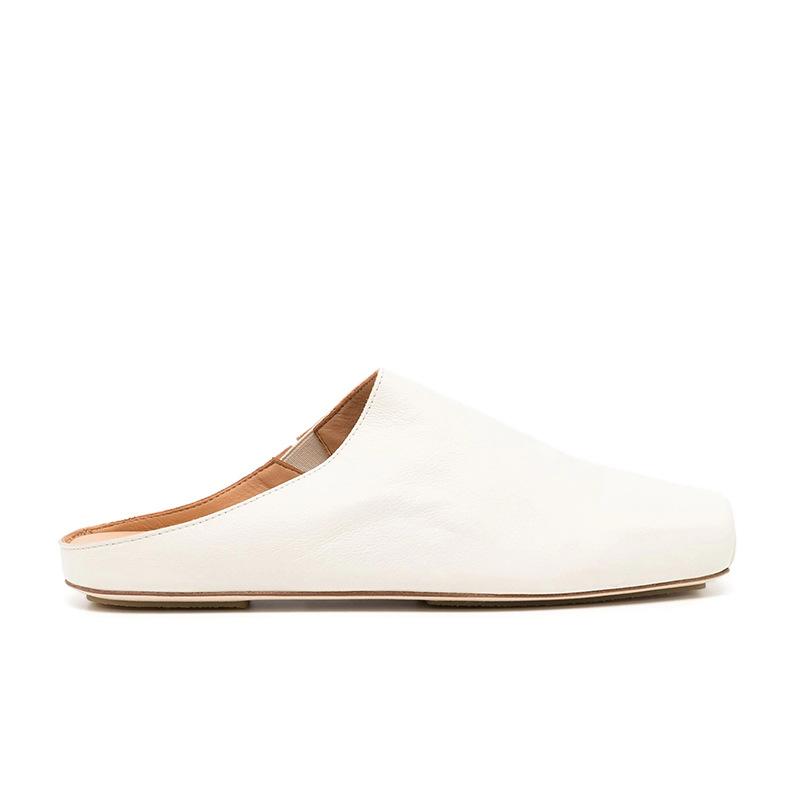 Leather Retro Niche Pig Nose Bag Head Half Slippers Women's Summer and Autumn New Square Head Flat Bottom Washed Cool Slippers