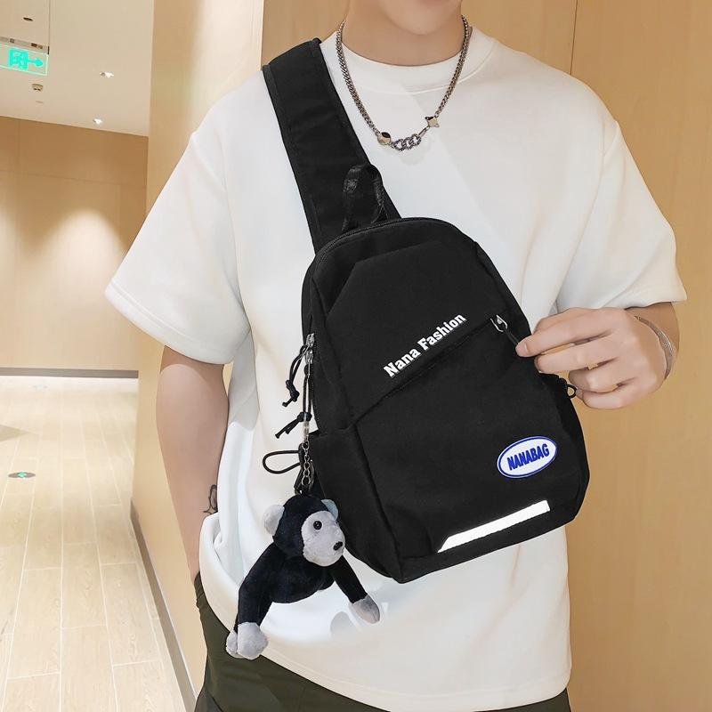 New simple and fashionable neck breast bag Korean version trendy cool men's shoulder bag sports multi-functional messenger shoulder backpack