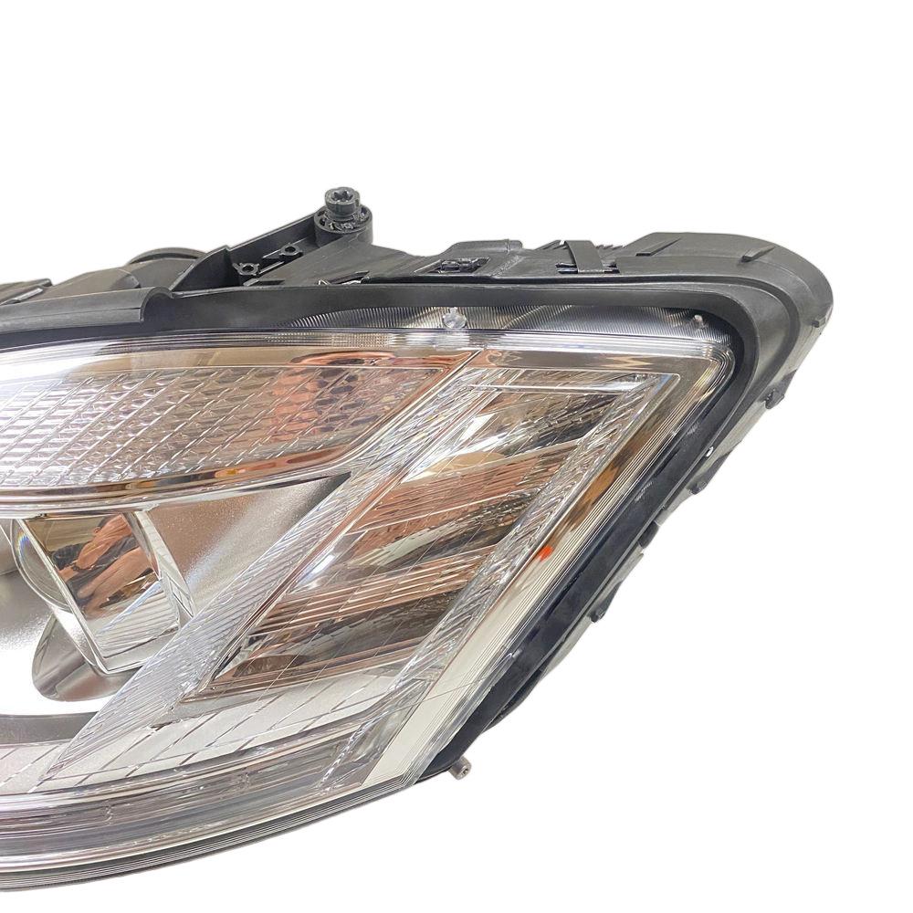R 2218206839 Headlight for Mercedes W221