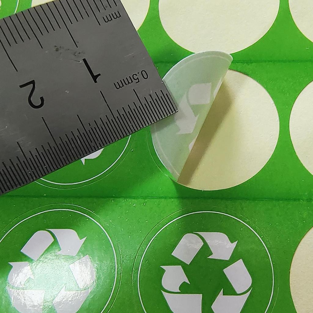 1000 Stück Recycling-Logo-Etikett Kunstpapier-Aufkleber für recycelbare umweltfreundliche Produkte Grüne Farbe Runde Fabrik-Etiketten