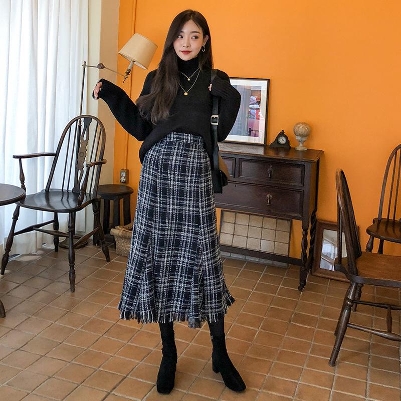 Women's High-Waist Fringe Pencil Skirt - Autumn/Winter Korean Style, Slim Fit, Mid-Length Pleated Umbrella Design