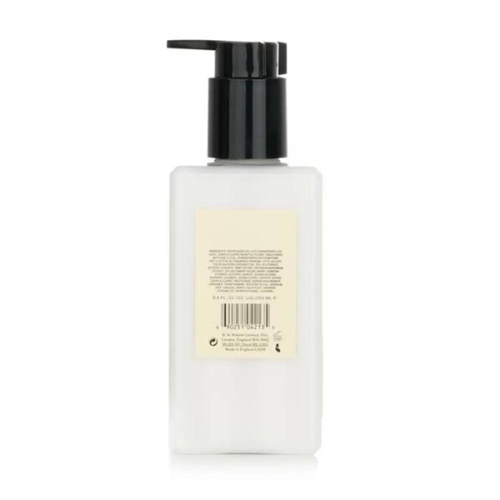 Jo Malone Blackberry & Bay Moisturizing Body and Hand Lotion 250ml
