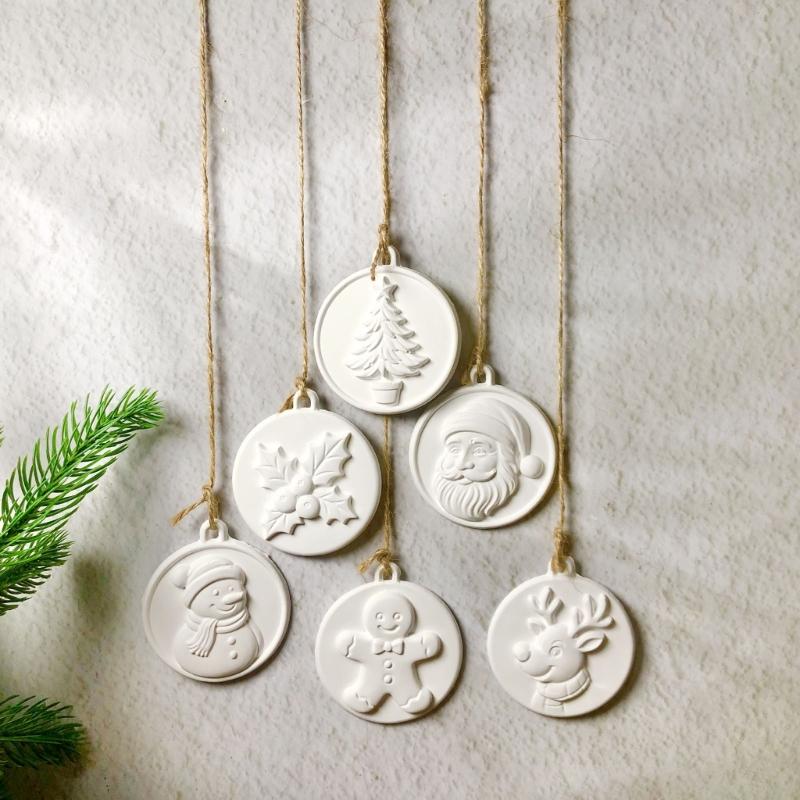 Flexible Silicone Christmas Mould for Wax and Resin Casting, 6 Holiday Cavities with Textured Designs for Candle and Handmade Decoration