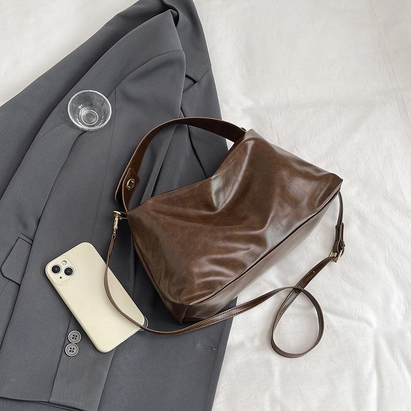 Trendy Design Crossbody Handbag Elegant Leather Classic Hobo Messenger Bag For Women Fashion Large Capacity Shoulder Totes