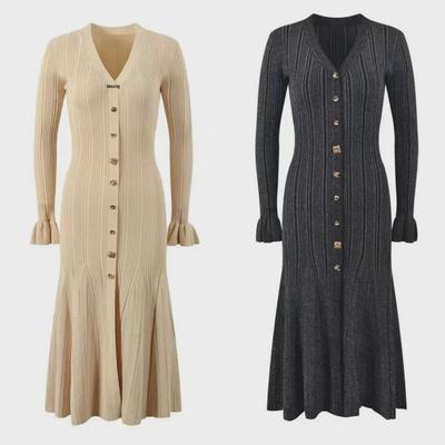 Women’s Waist-Length French-Style Knit Skirt with Gold Buttons, V-Neck, Slim Fit - 2025 Autumn/Winter Collection