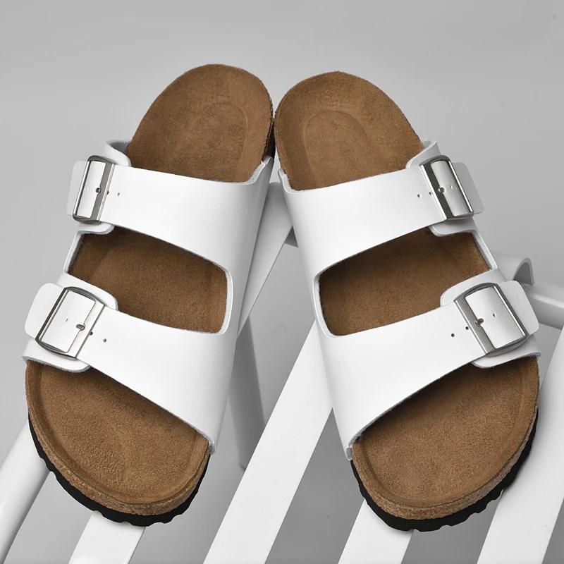 2026 New Men's Casual Leather Slippers Designer Antiskid Beach Sandals Fashion Outdoor Lightweight Slippers Comfy Walking Shoes
