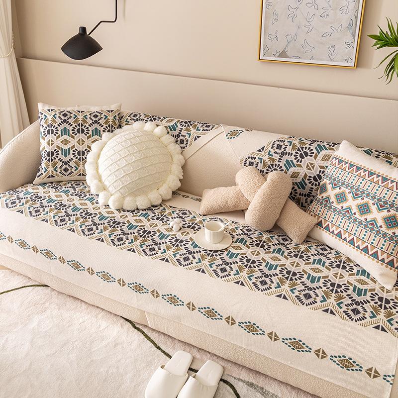 Verdicktes Sofakissen aus Baumwolle und Leinen für alle vier Jahreszeiten. Universalkissen, Sofabezug, Bezug, Rückentuch für den Sommer.