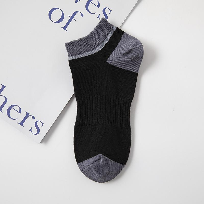 

Мужские носки Осень и Зима Чесаный хлопок Контрастный цвет Мужские короткие носки-лодочки, Двухигольные Дышащие и Без запаха Спортивные носки 1 pair чёрный