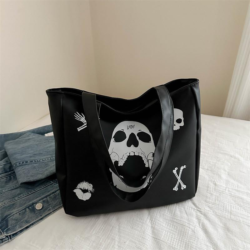 Stylish Fashionable Tote Bag For College Students Versatile Shoulder Carrying Black And White
