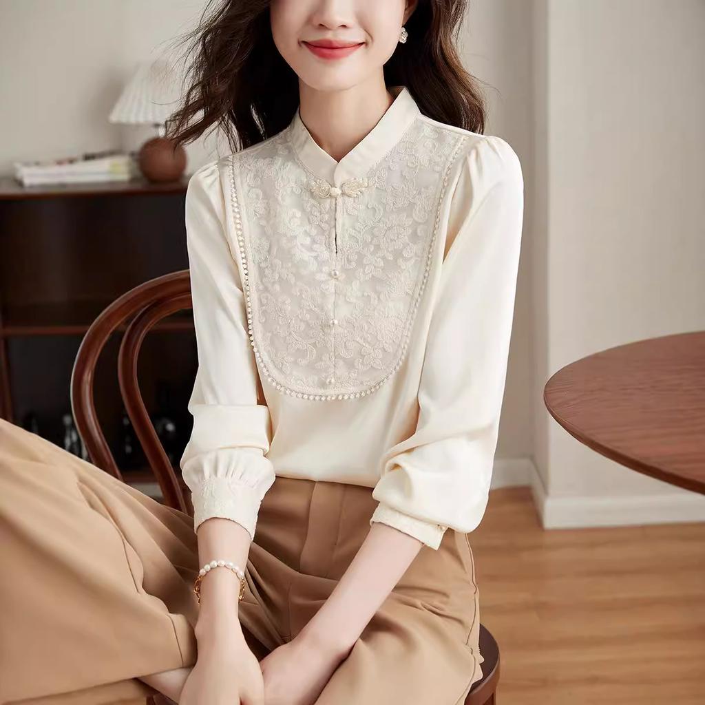 Retro Button-up Shirt for Women In Autumn New Style Lace Embroidered Beaded Long-sleeved Top