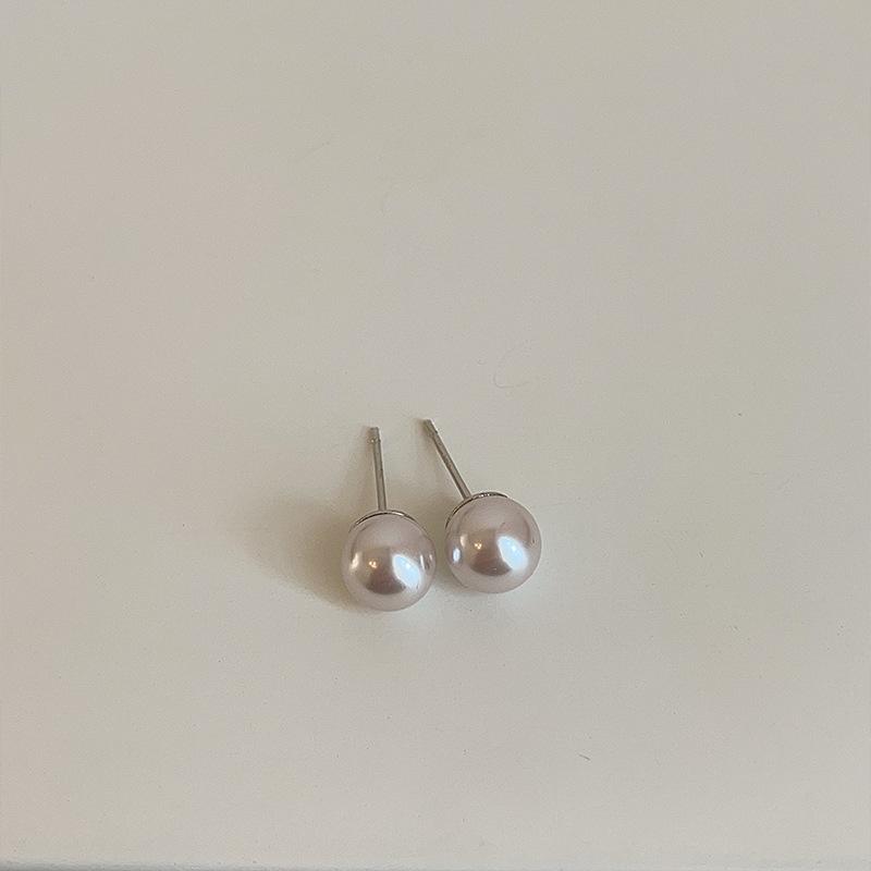 Sweet Girl Champagne Powder Pearl Stud Earrings Women'S Simple Premium Gentle Elegance Fashion Versatile Earrings