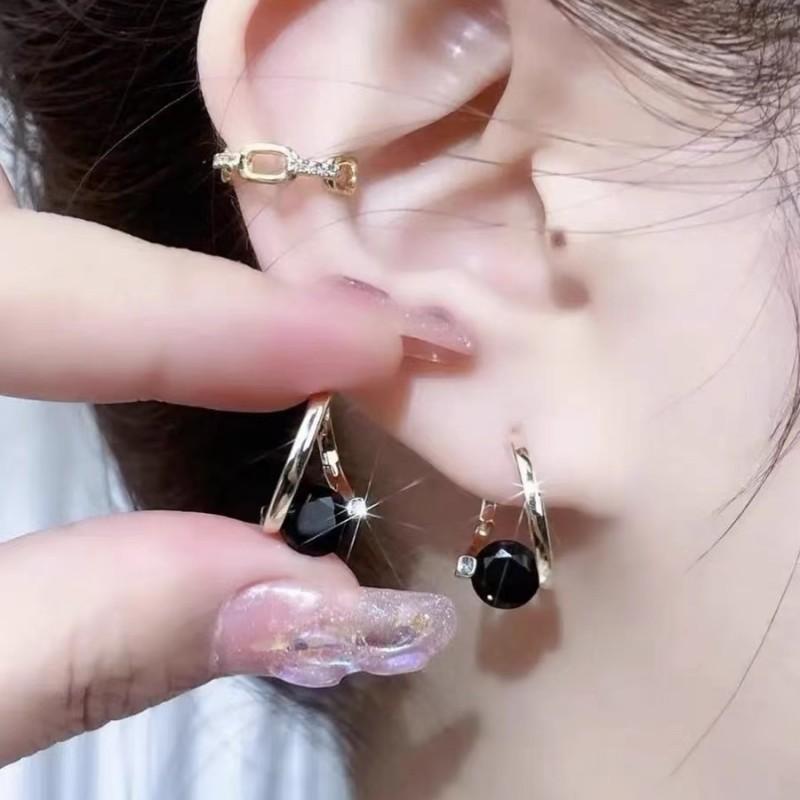 Versiune coreeană a noilor cercei, cercei tip cataramă cu zirconiu ușor incrustat, design de nișă, temperament la modă și rafinat, simplu și