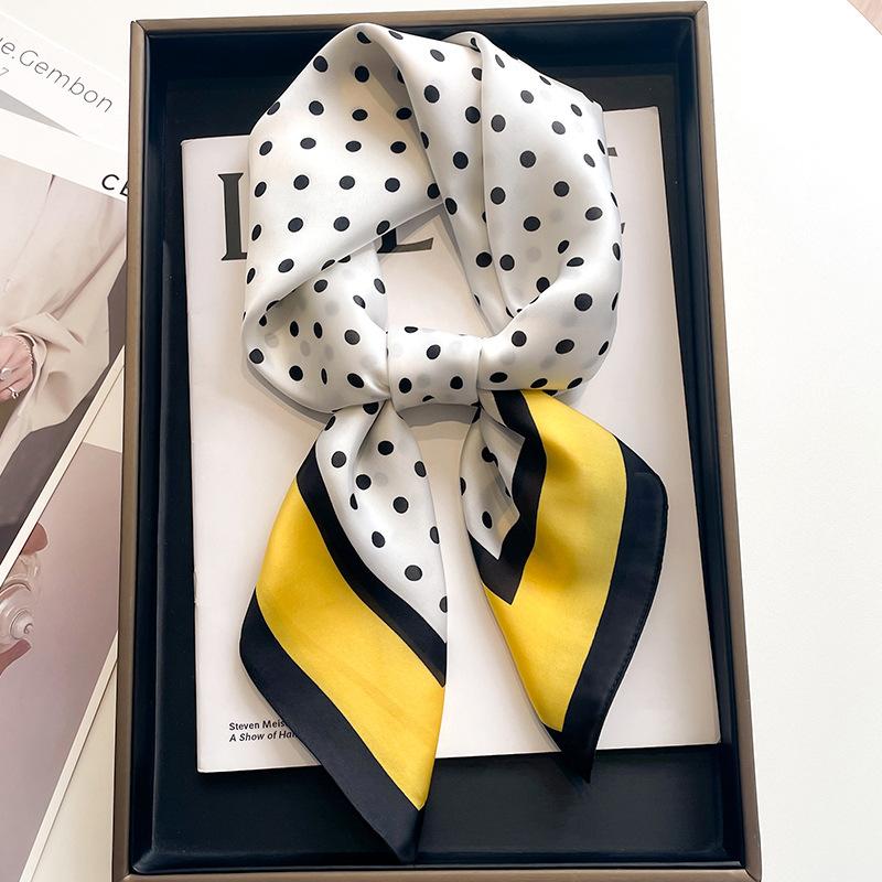 70*70cm Silk Square Scarf Women Satin Shawls Neckerchief Casual Scarves Bandana Hair Hjiab New Fashion Luxury Brand