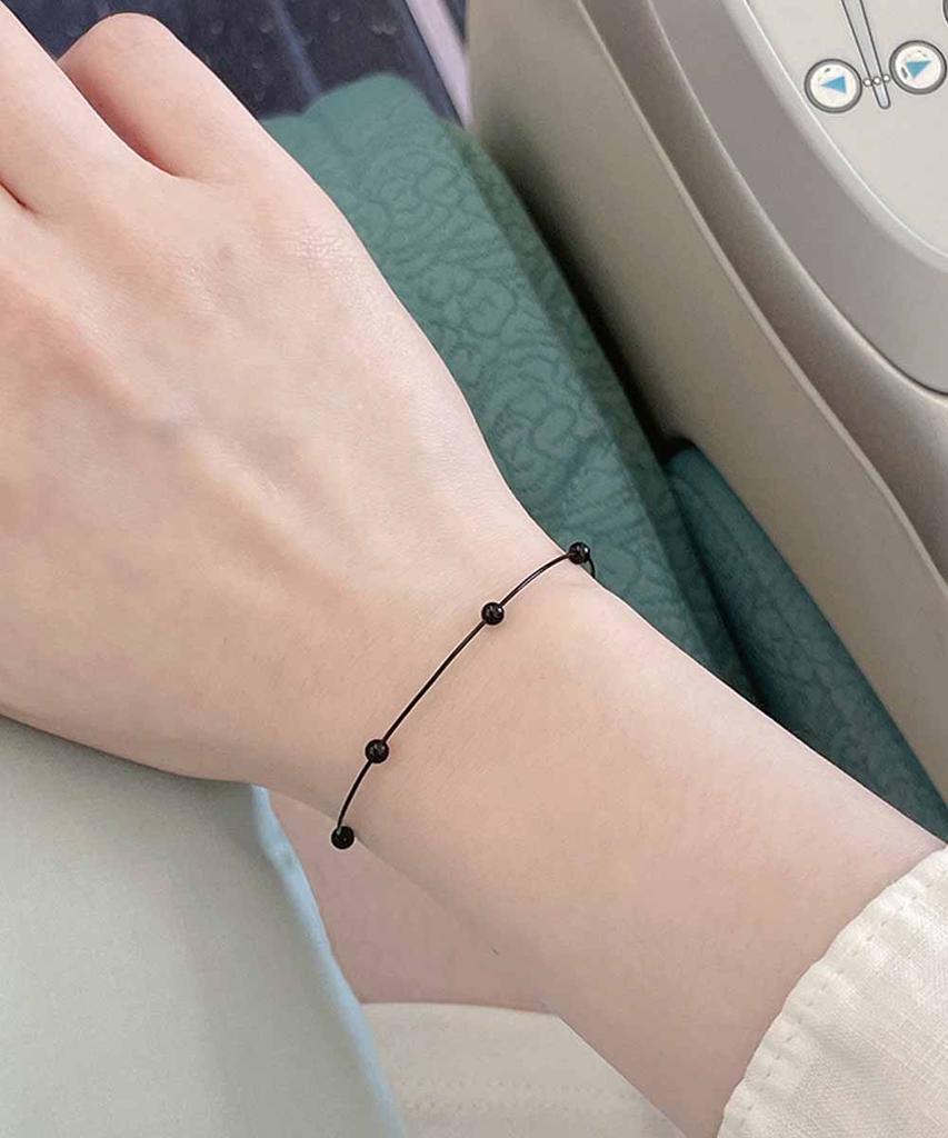 Vinedew Rapii Gemstone Thread Bracelet