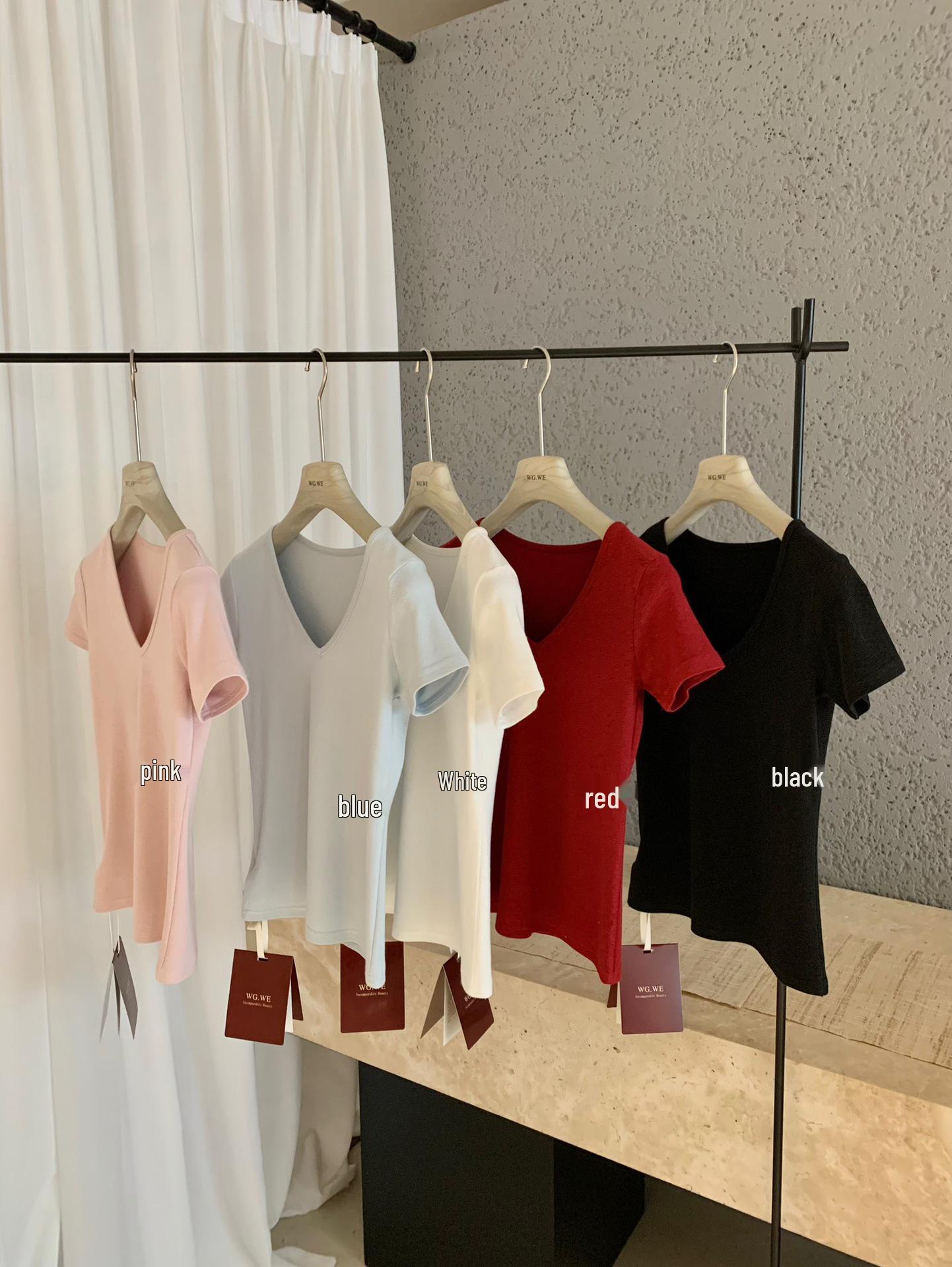 

Guangzhou Women s Solid V-neck Short Sleeve Basic T-shirt - Spring/Summer Trendy Style Small синий