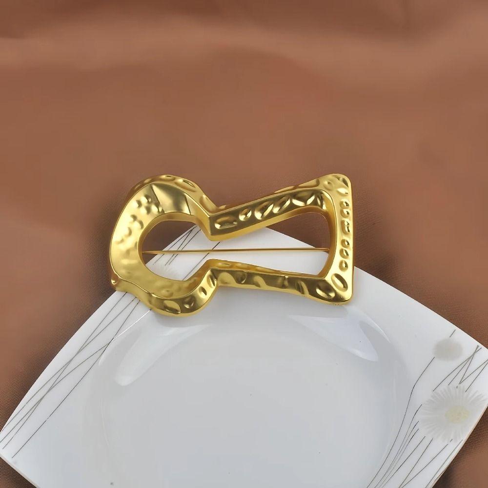 Vintage Jas Pin Corsage Ornament Metaal Glanzend Broche Uniform Sleutelgat Broche Mannen