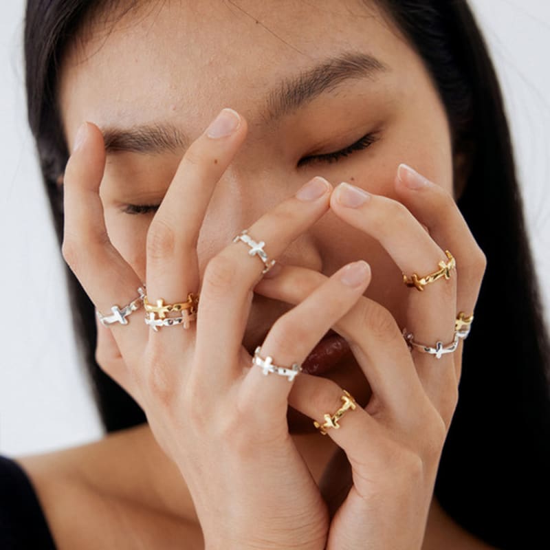 MARTA CROSS RING