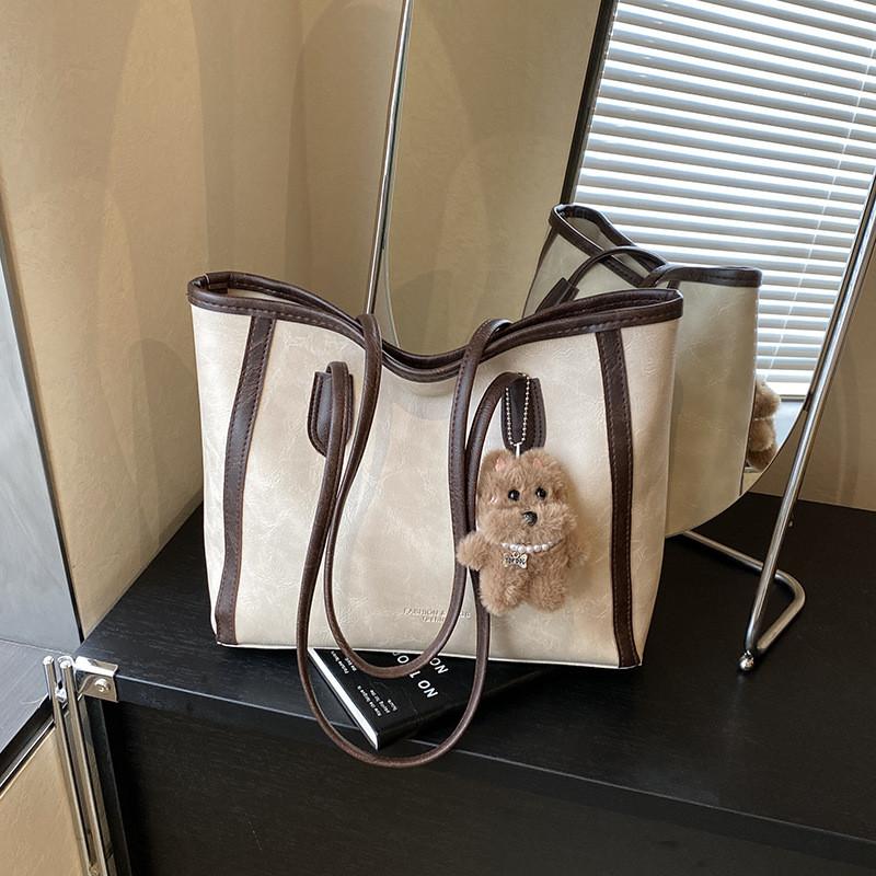 Sac Cabas Minimaliste Tendance Grande Capacité Pour Femmes En Matière PU Pour Un Usage Quotidien