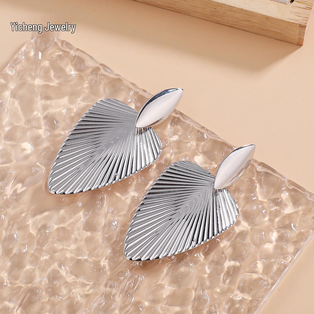Stylish Geometric Metal Leaf Earrings: High-End, Sexy European & American Design for Women