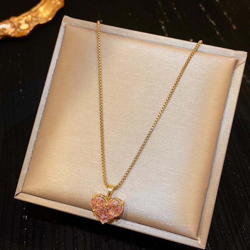 Baroque Freshwater Pearl Heart Butterfly Choker – Elegant Fashion Jewelry