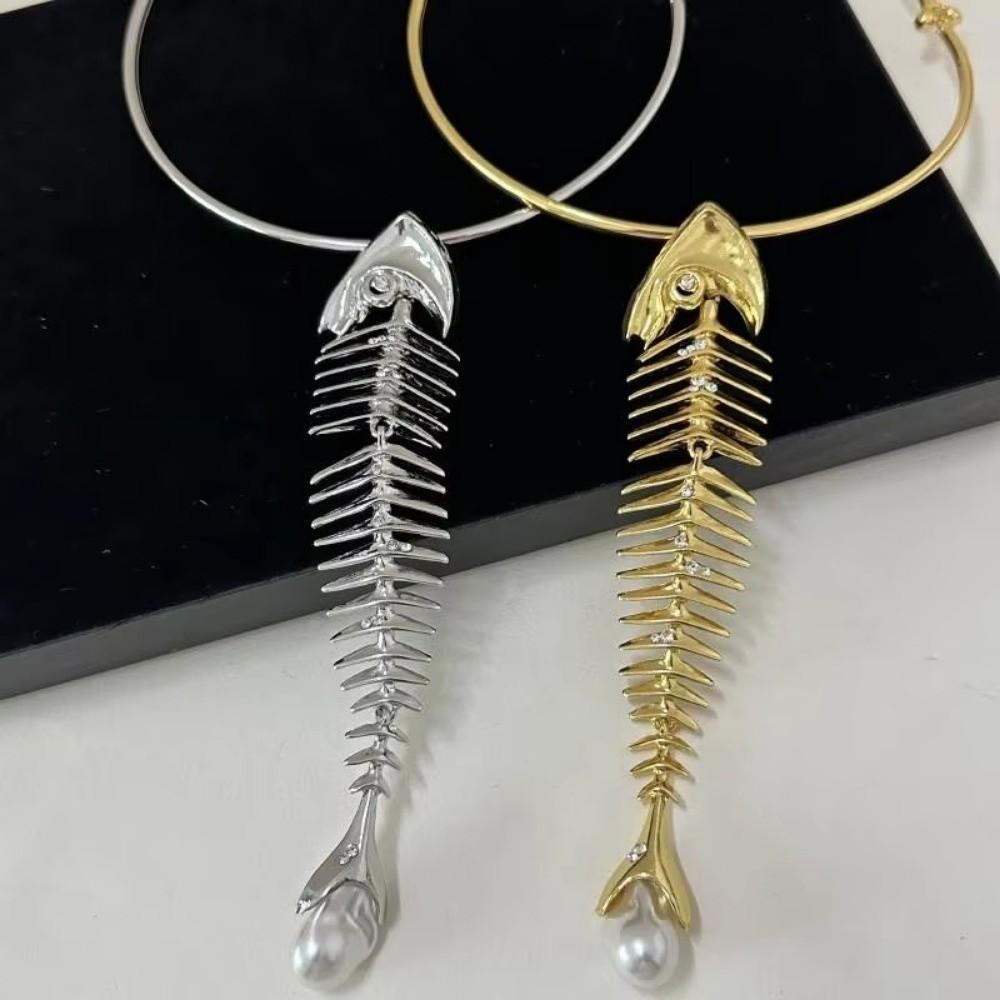 Retro Alloy Big Fish Bone Pendant Exaggerated Choker Necklace Women Novelty Design Collar Necklace Jewelry Accessories Gift