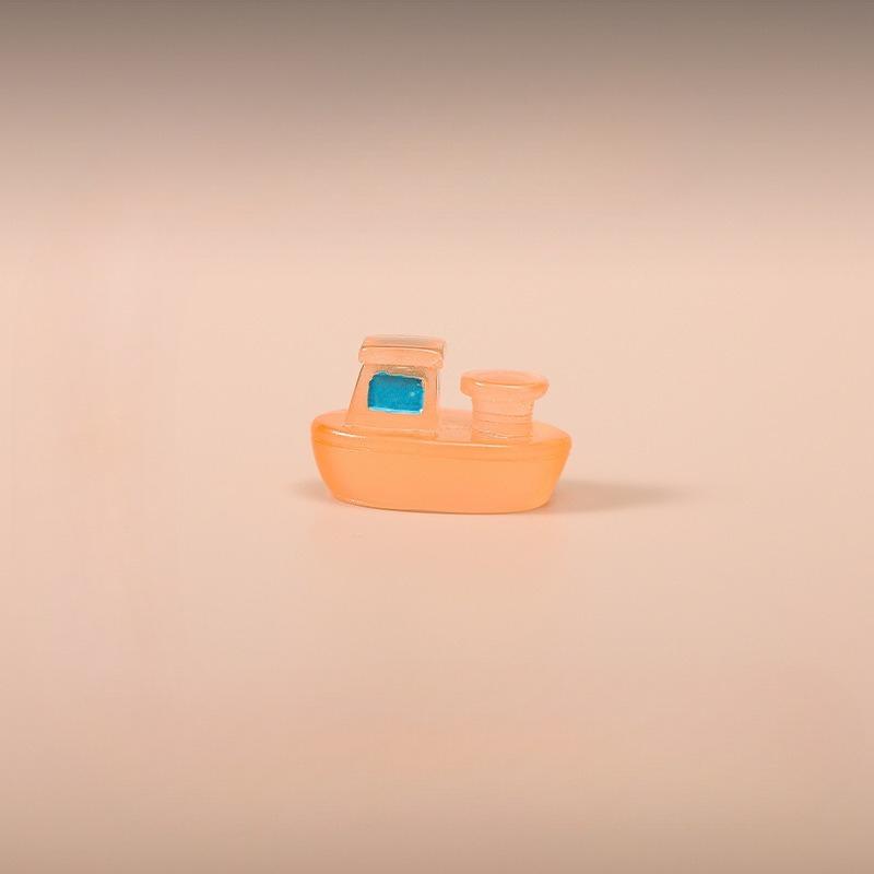 Cute Night-luminous Single-layer Cruise Ship Garden Ornaments, Cartoon Transparent Ship Resin Accessories