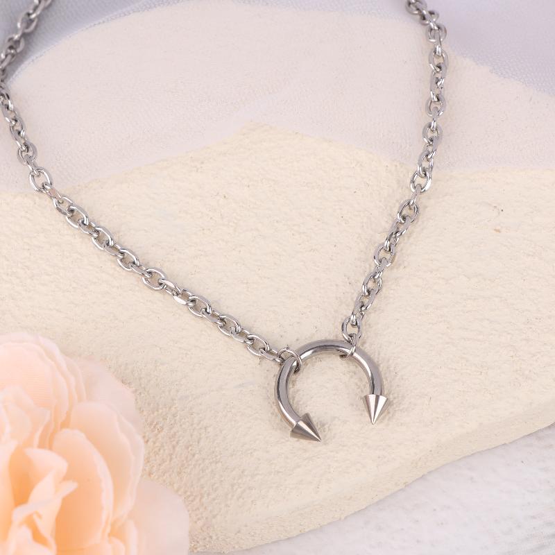 Retro Hip-Hop Style Titanium Steel Necklace Party Punk Rivet Pendant Unisex Choker Gothic Y2K Jewelry