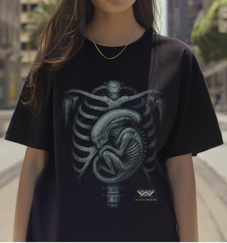 

Alien Chestburster TShirt Xenomorph XRay SciFi Horror Tee WeylandYutani Unisex T-Shirt S