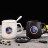 Planet Keramiktasse Geschenkset mit Deckel und Löffel