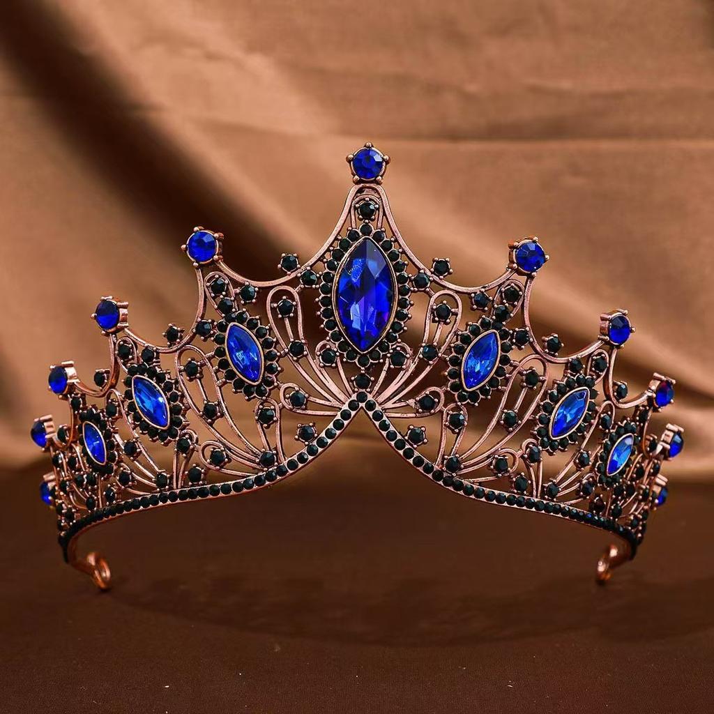 The Bride's Crown Headwear A Luxurious and Grand Baroque Alloy Crown Is A Party Princess Dress Accessory