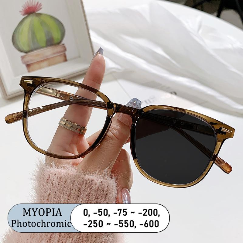 Fashion Women Square Japanese Style Optical Myopia Glasses Blue Ray Photochromic Gray Vision Care Eyeglasses