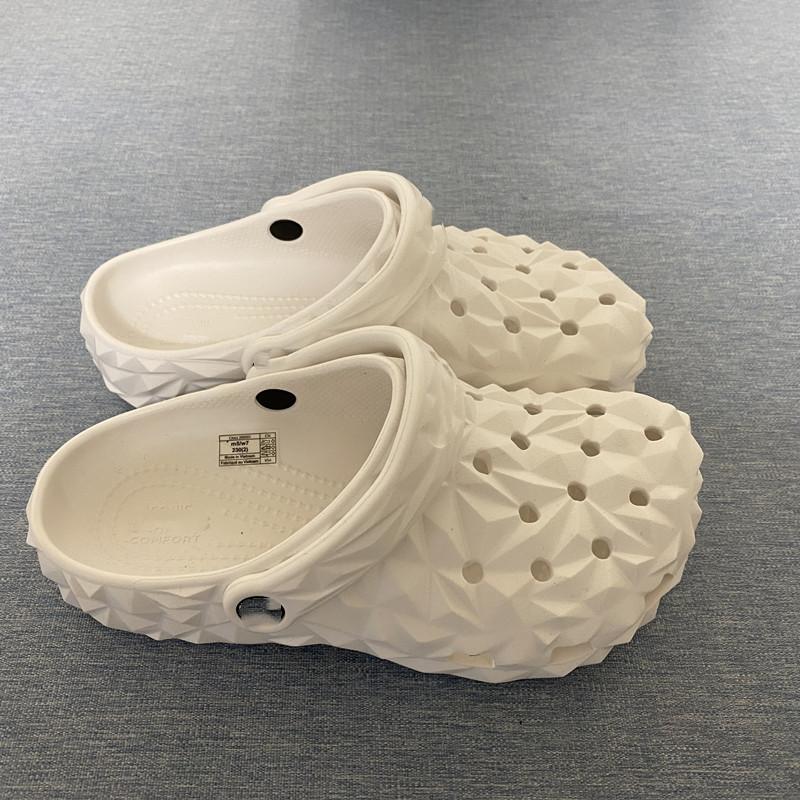 

Men s and women s summer classic durian casual baotou beach men s and women s couples cool slippers M4 = 36 yards білий