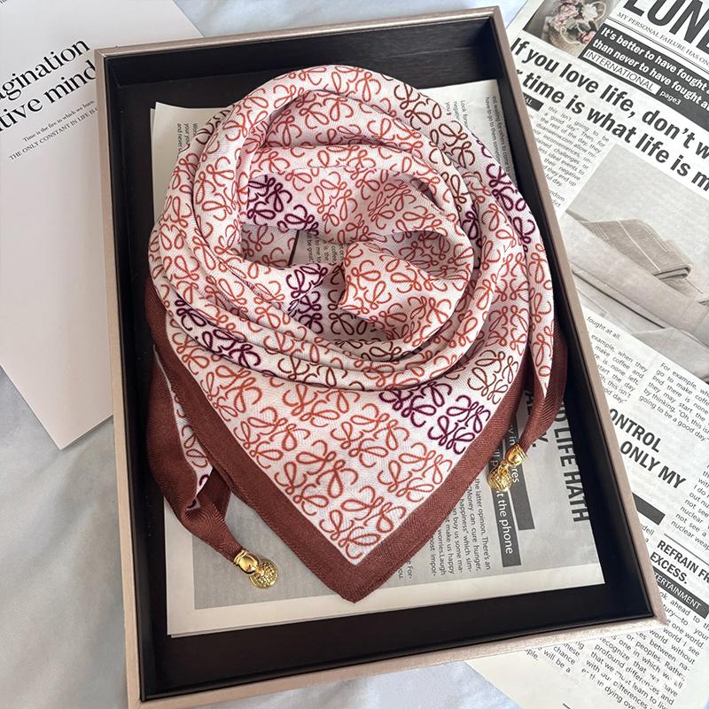1PC Neck Scarf Versatile Painted Pattern Gift Silk Scarf High-End Magnetic Closure Elegant Accessories French Style Multi-Color