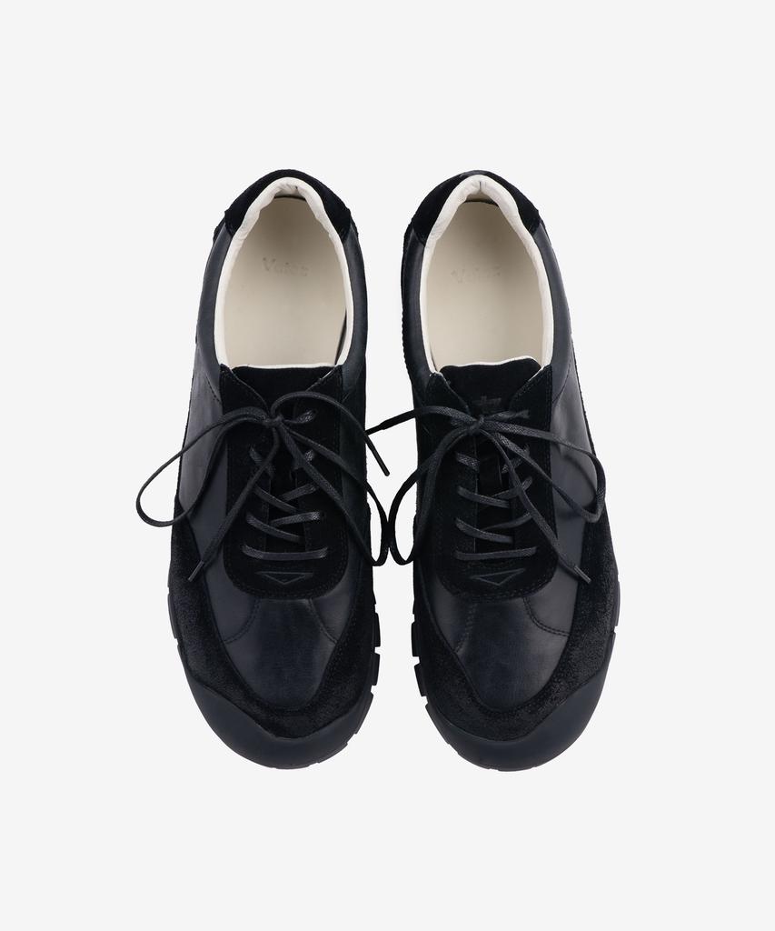 Vatoz Vinker_Black