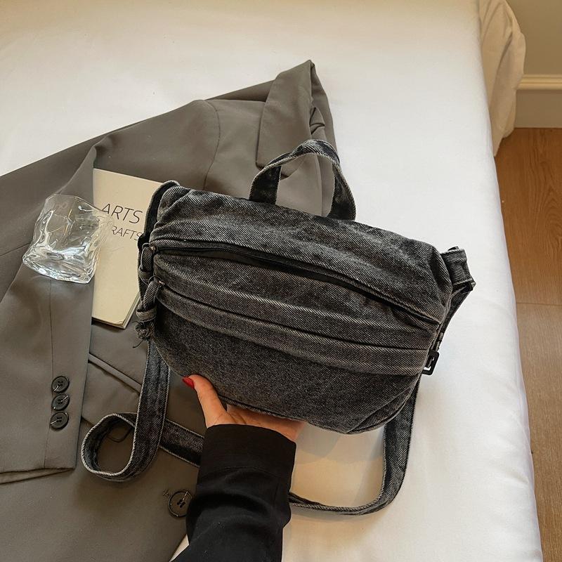 2025 Denim Bag Women's New Solid Color Tote Bag Large Capacity Casual Shoulder Bag Fashion Commuter Messenger Bag